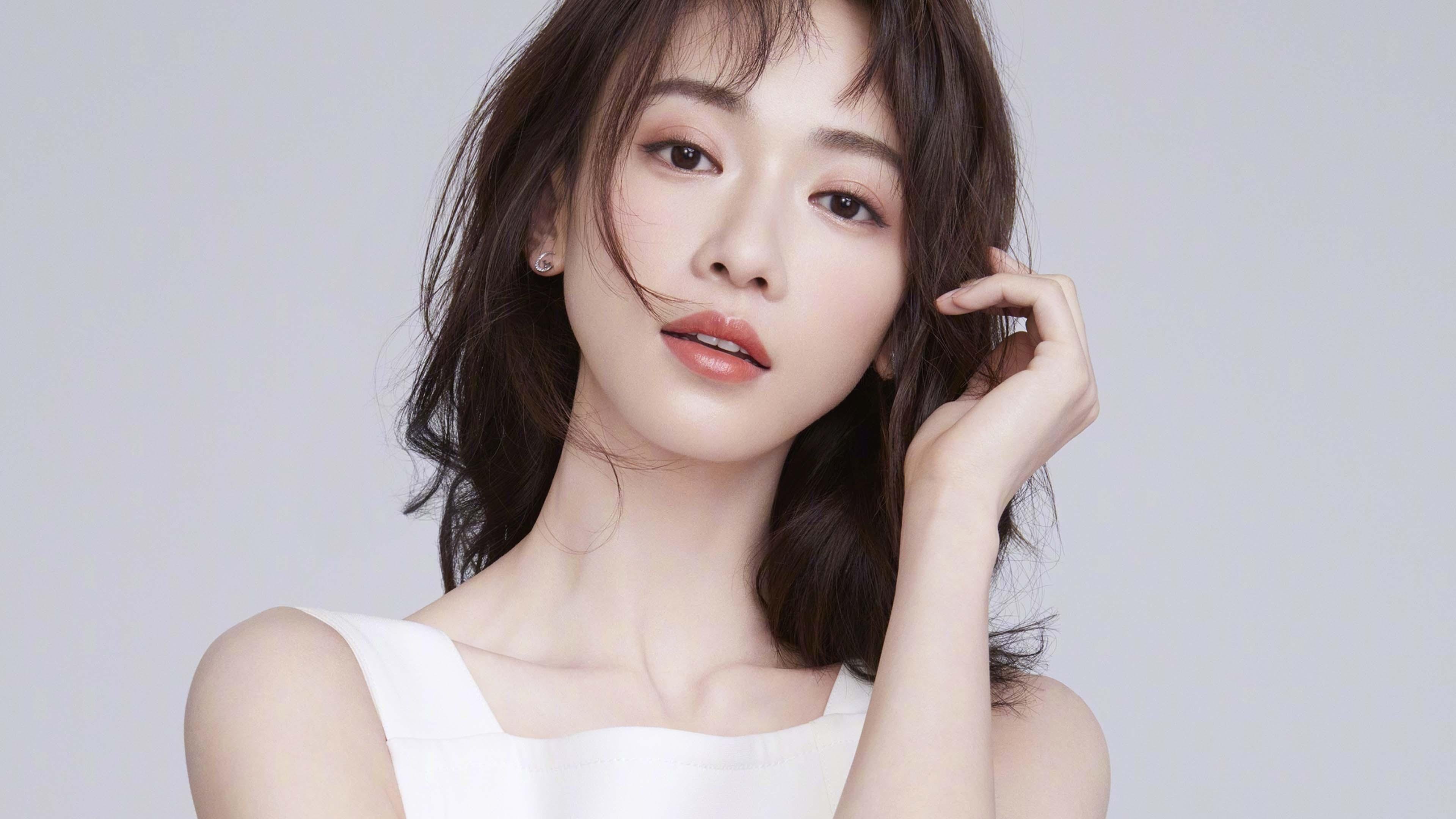 开云入口-“球员转会市场火热，价格创新纪录”，球员转会身价排行